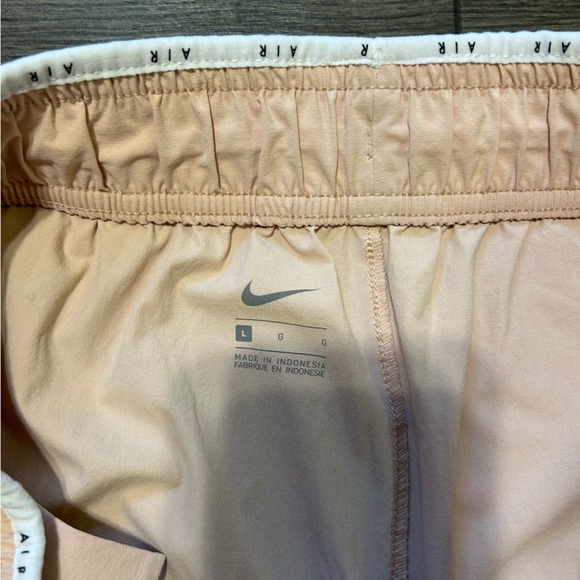 NIKE Air Running Joggers with Vent Details on Leg and Zipper Pockets - Picture 8 of 10